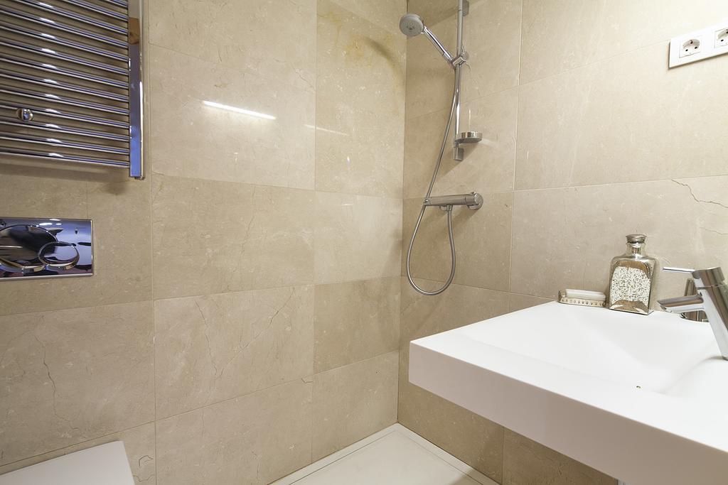 Apartment Barcelona Rentals - Swimming Pool With Terrace Ngoại thất bức ảnh